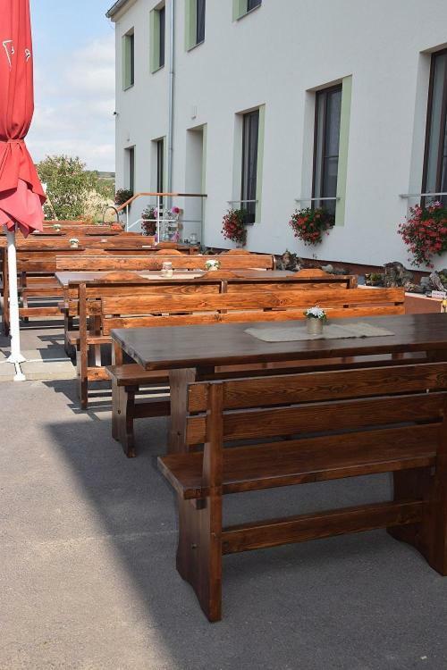 Jeleni Farma Jecmeniste Hotel Vrbovec Buitenkant foto